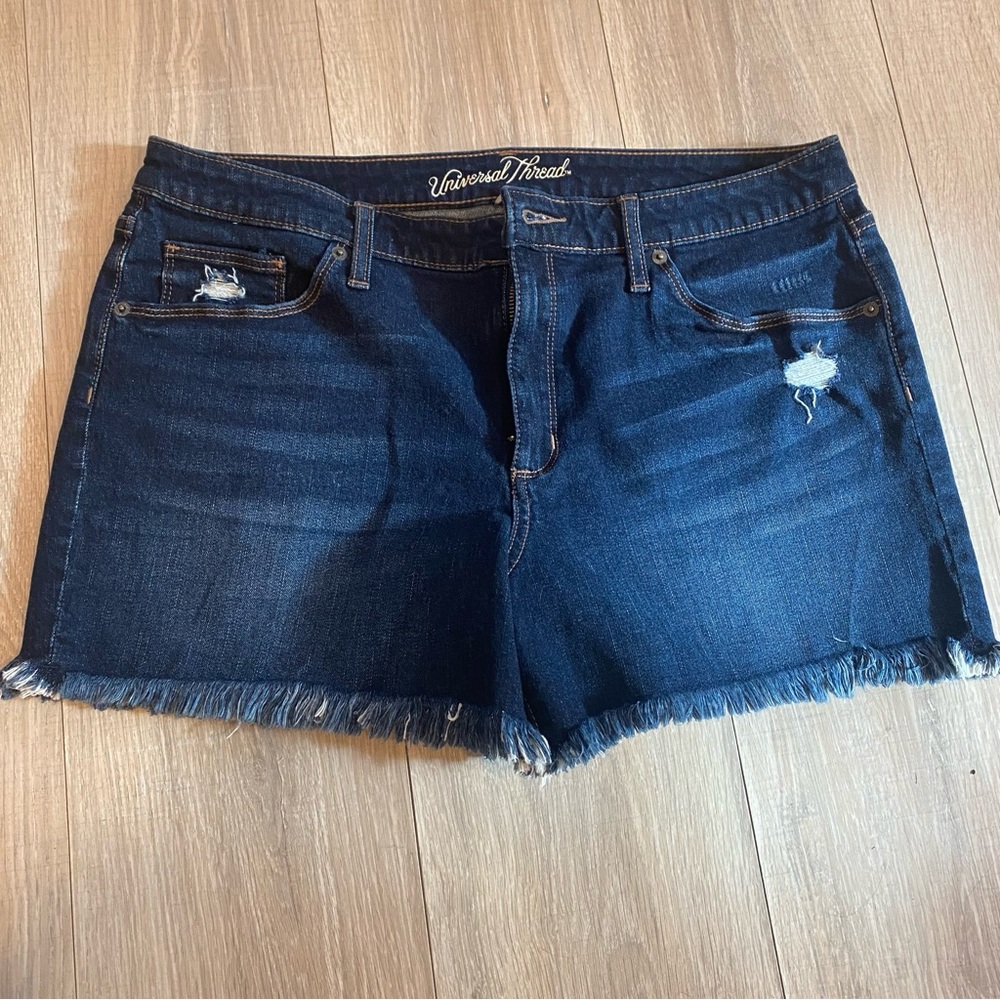 EUC Universal Thread denim shorts